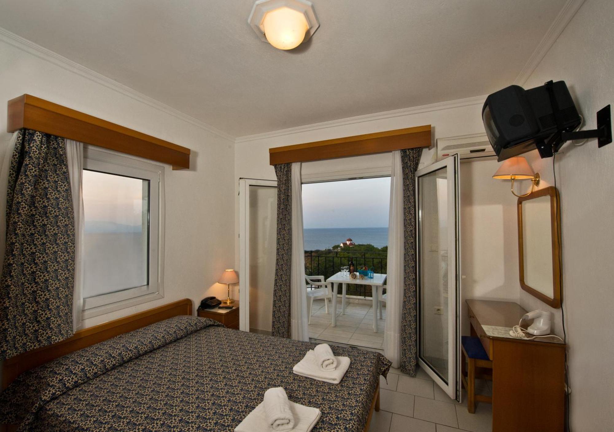 Lazaridis Luxury Studios & Apartments Nea Roda Buitenkant foto
