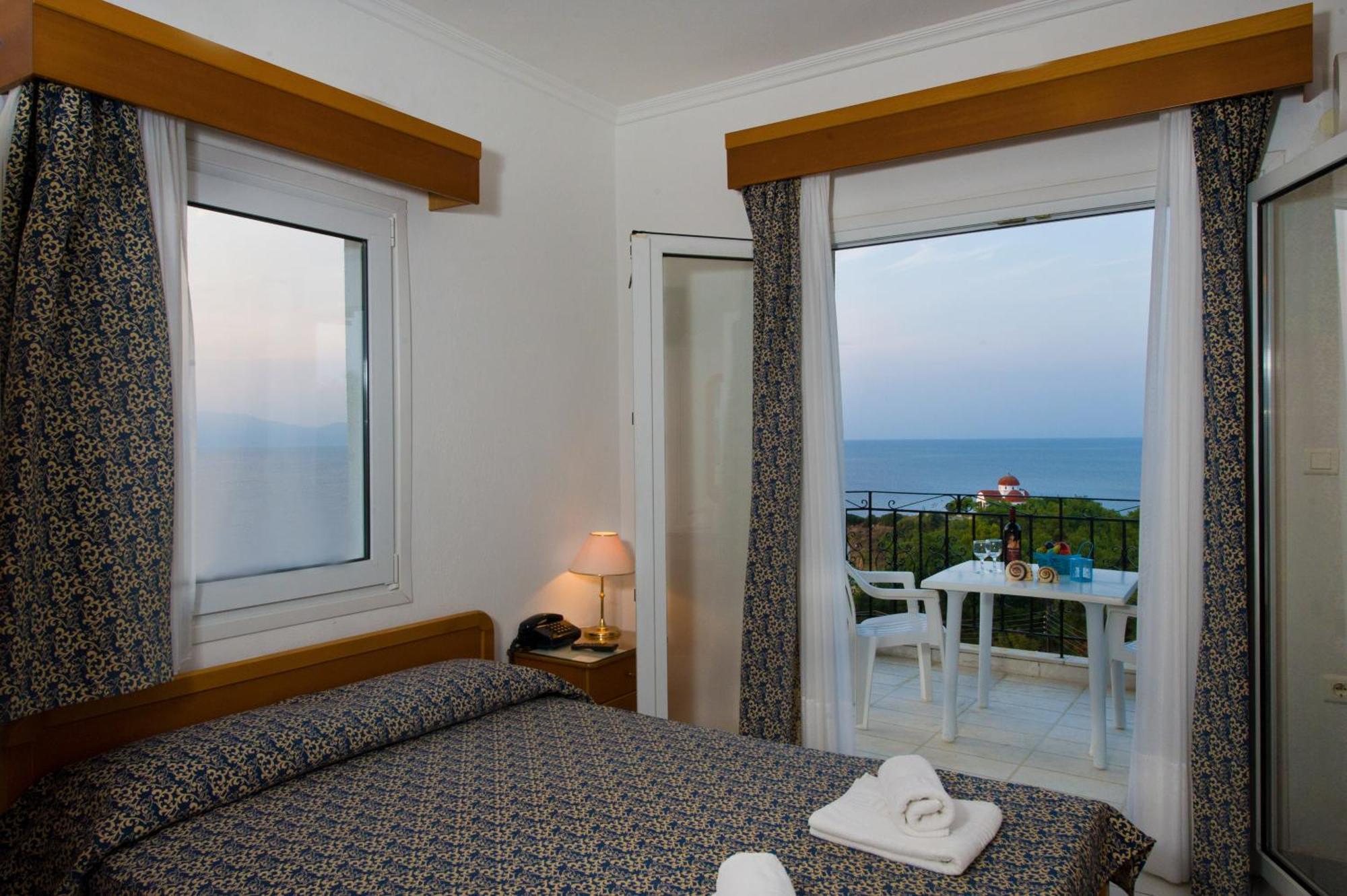Lazaridis Luxury Studios & Apartments Nea Roda Buitenkant foto